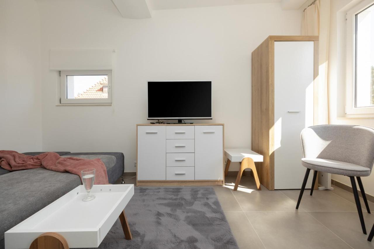 Sloneczna Apartment Mielno Uniescie By Noclegi Renters Exterior photo